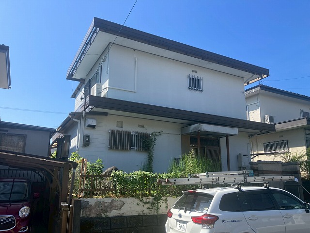 各務原市で購入前の中古住宅を点検！金属屋根の劣化、雨漏りで葺き替えが必要